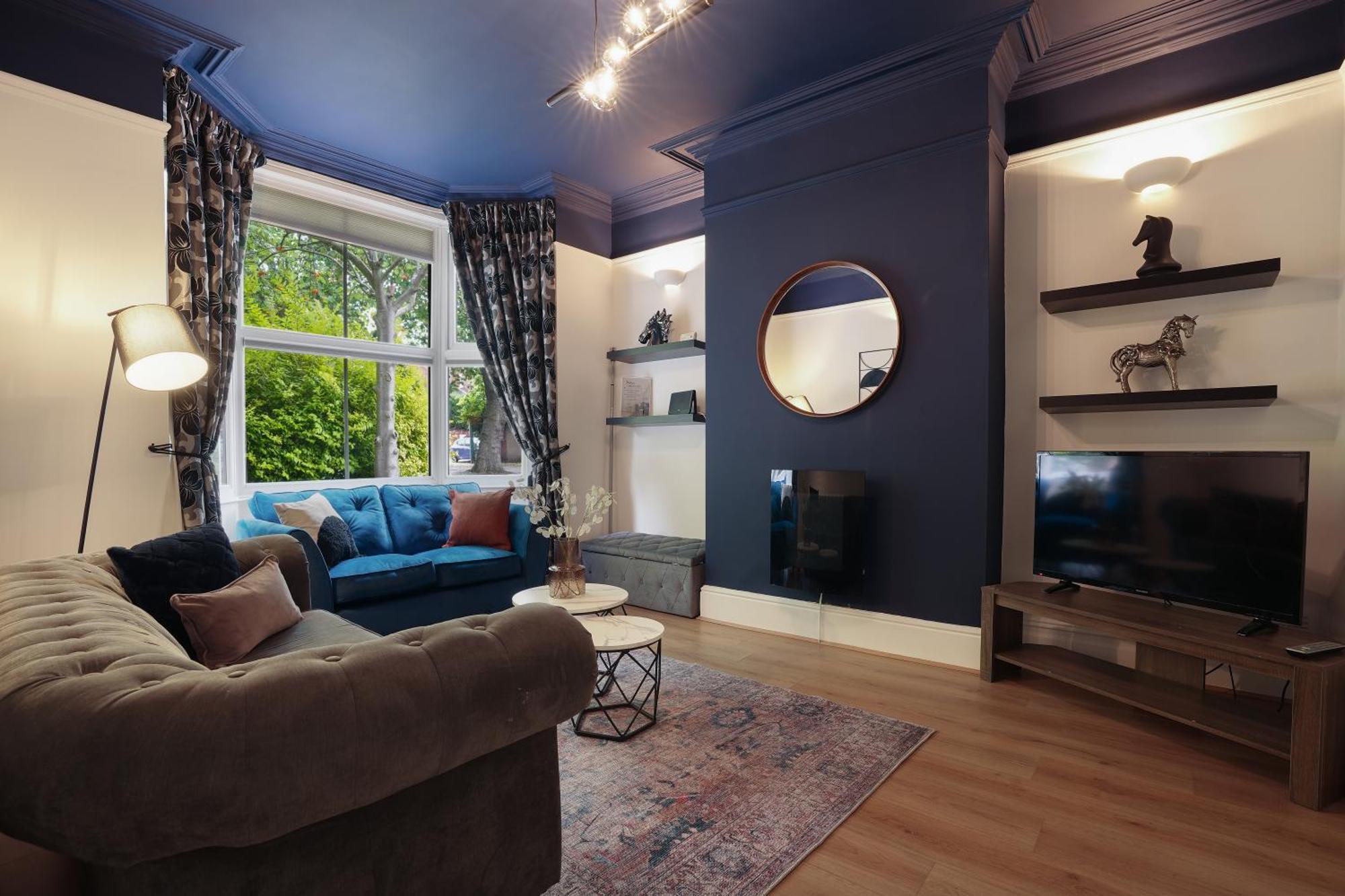 Holiday home Centre Racecourse Retreat: Family & Contractor-friendly 3-bed *
