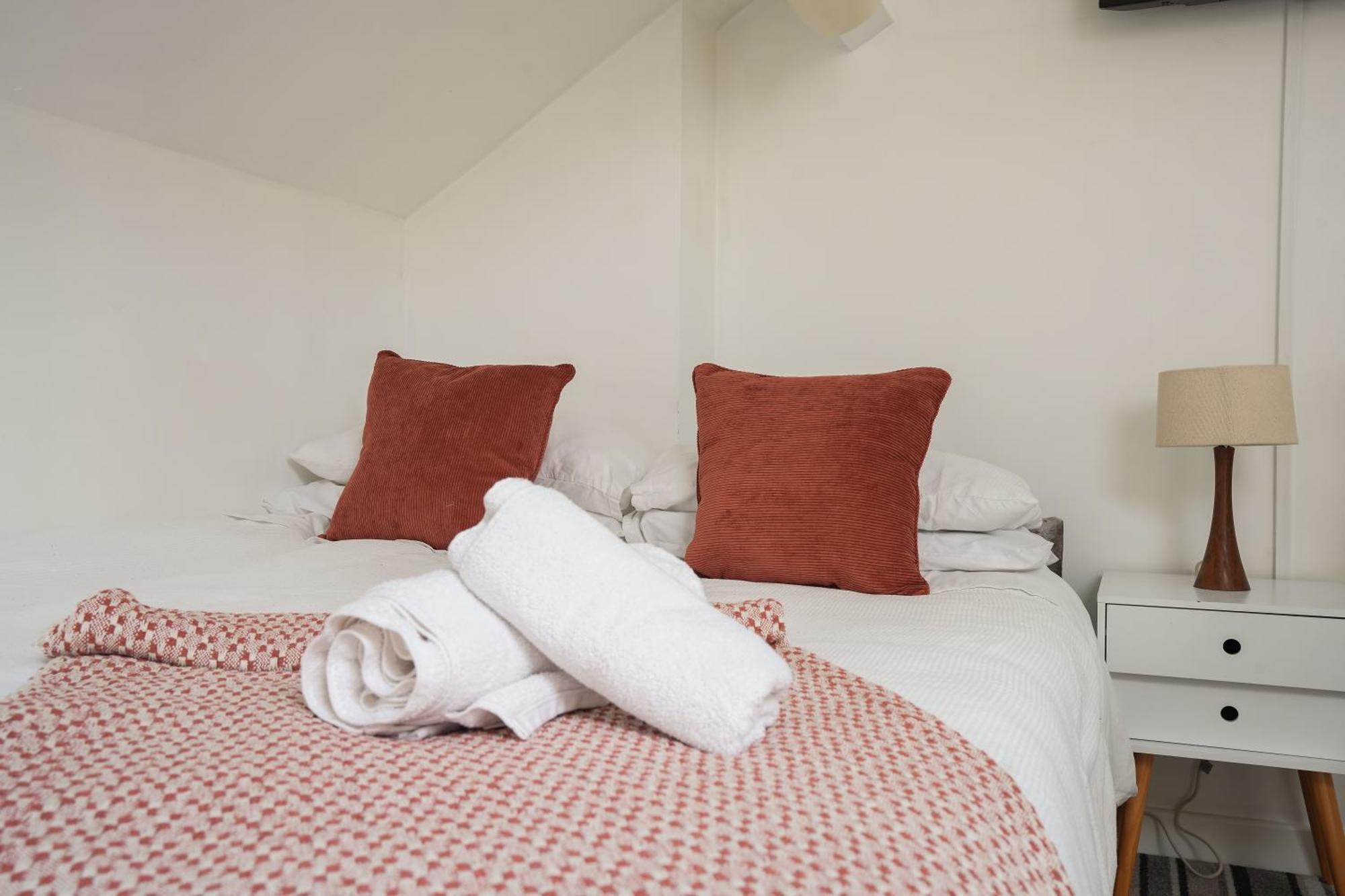 Centre Racecourse Retreat: Family & Contractor-friendly 3-bed Doncaster